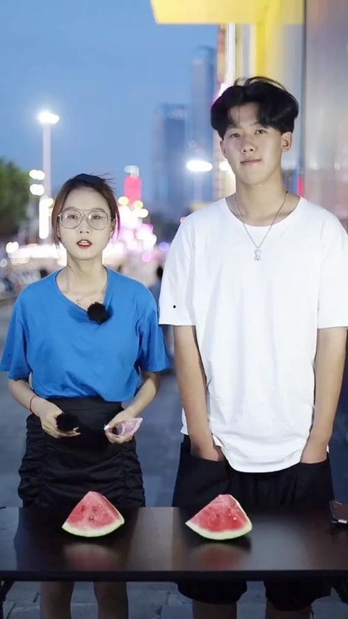 挑战吃瓜不用手,趣味横生的创新体验