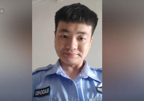 小陈模仿吃瓜,趣味横生演绎网络潮流